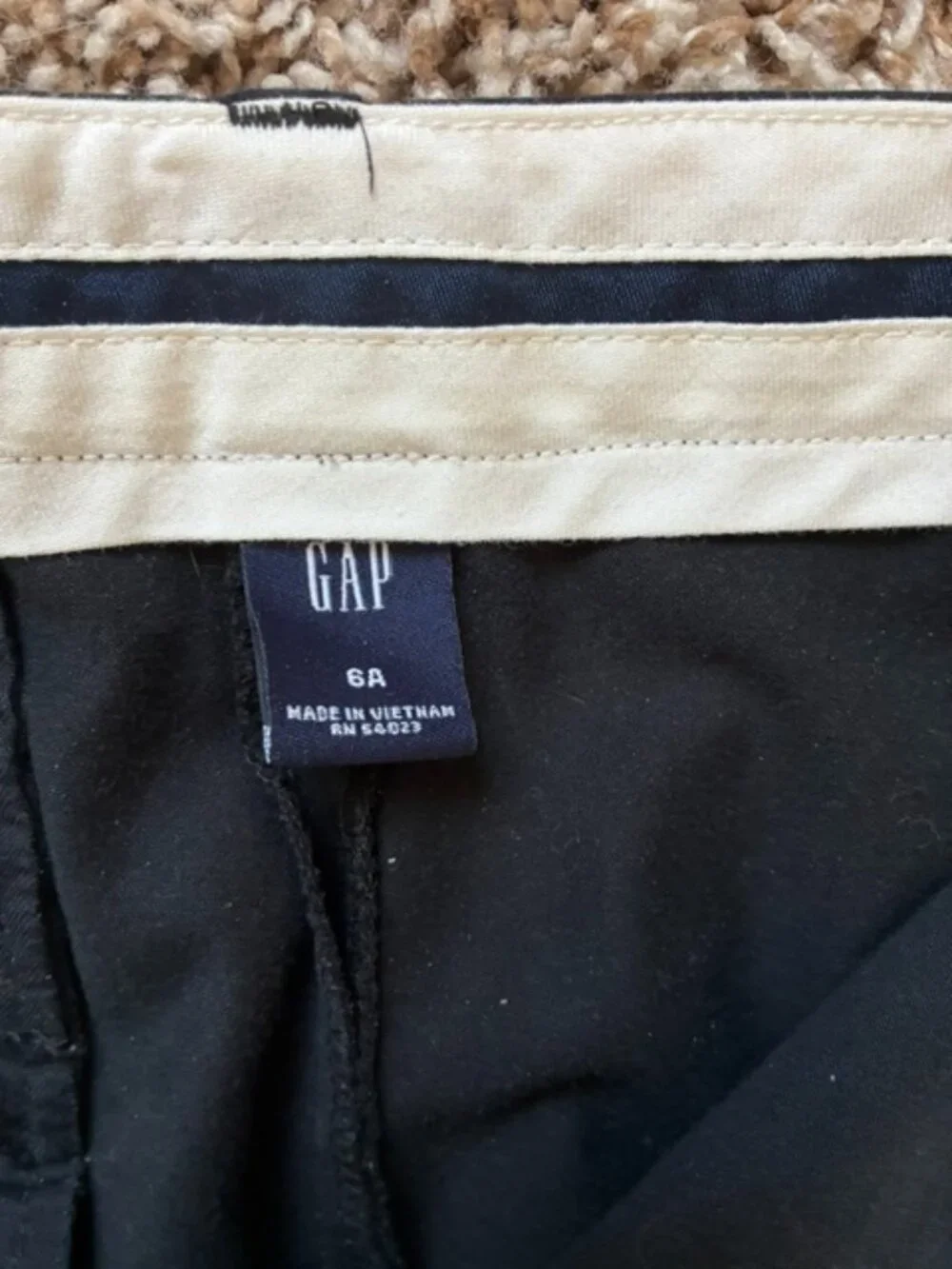 Classic GAP wide leg black pants, size 6, in great condition